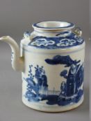 A CHINESE PORCELAIN TEAPOT & COVER, blue and white decorated with conversing figures in