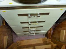 White retro chest of drawers