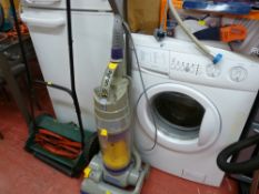 Dyson DC04 upright vacuum cleaner E/T