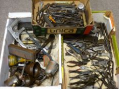 MOTORING INTEREST - a quantity of vintage maintenance and servicing equipment including wrenches,