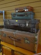 Four sundry items of vintage luggage