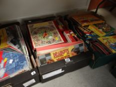 A quantity of vintage board games & table games