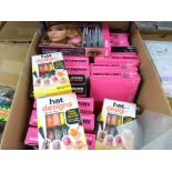 Large quantity of make-up sets 'Amazing Lash' and 'Hot Design' all in retail packs