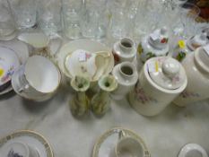 Decorative china including teaware by Argyle etc