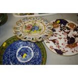 Quantity of display plates including a Charles Dickens 'Christmas Carol' plate, a Coalport plate