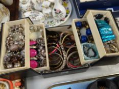A modern concertina jewellery box & costume jewellery contents
