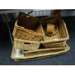 A parcel of wicker baskets & trays