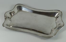 A PLAIN SILVER SHAPED DRESSING-TABLE TRAY, Chester 1907, 11ozs