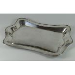 A PLAIN SILVER SHAPED DRESSING-TABLE TRAY, Chester 1907, 11ozs
