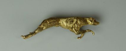 A BELIEVED 15CT GOLD GREYHOUND BROOCH not hallmarked (tested by vendor) on later pin, 12gms gross