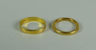 TWO 22CT YELLOW GOLD BAND RINGS, 7.1gms