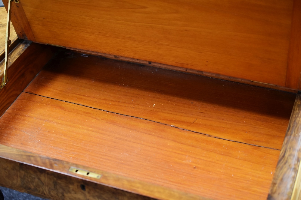 A VICTORIAN BURR WALNUT & MARQUETRY WRITING DESK having a hinging tooled leather top flanked by - Image 4 of 7