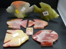 Quantity of onyx and similar decorative fish