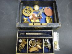 Small Victorian jewellery case and contents