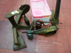 Shoemaker's laste, pick hand tool and small quantity of vintage oil cans