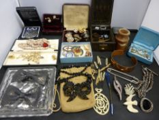 Box of costume jewellery etc