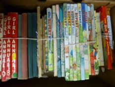 Box containing bundles of children's vintage annuals and other books including 'The Rupert