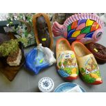 Mixed collection of decorative fancy goods