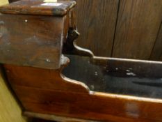 Period doll's cot
