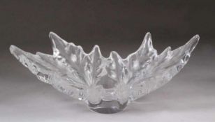 Große ovale Blattschale "Champs-Élysees".Frankreich, Lalique. 2. H. 20. Jh. In Form zweier