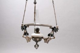 Deckenlampe.Um 1900. Rundes Messinggestell, seitlich Jugendstilornamente, Glaszylinder.