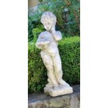 Gartenfigur.Steinguss. Putto mit Obstkorb. H: 78 cm. 20.00 % buyer's premium on the hammer price