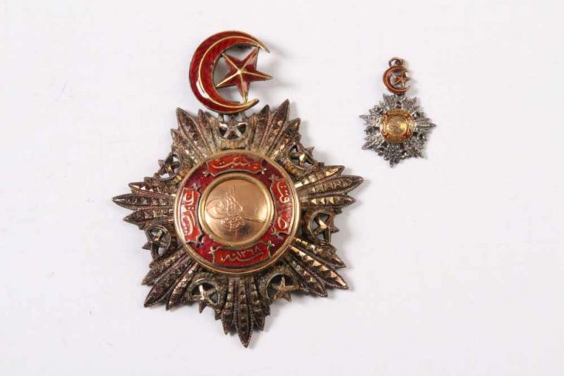 Osmanisches Reich. Mecidiye-Orden.4. Klasse. Silber, Gold und emailliert. Rückseitig