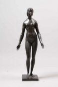 Neppel Hermann, 1882 - 1944.Bronze. Quadratische Plinthe, darauf stehender, weiblicher Akt. Am