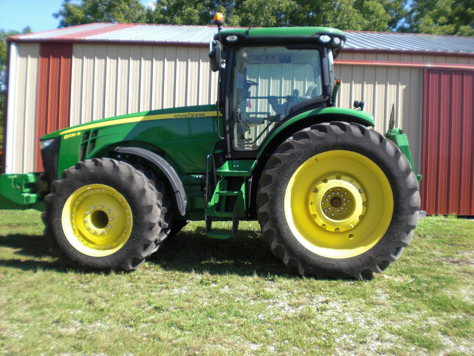 2012 8335R JD MFWD tractor - Image 3 of 7