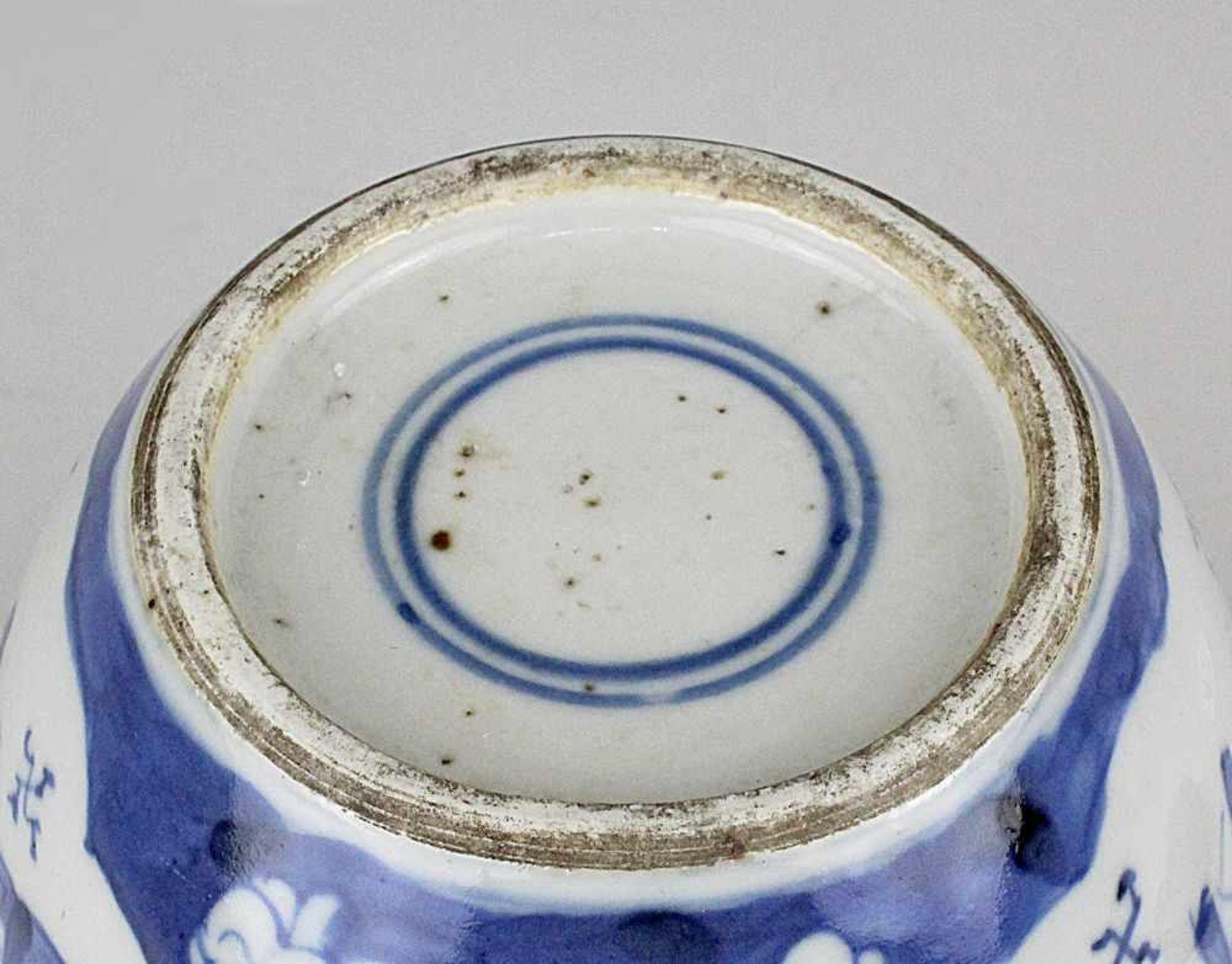 Schultertopf,China Kangxi 1654 - 1722. Porzellan mit hellblauem Scherben, unterglasur blau bemalt - Image 4 of 5