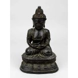 Buddha Tibet, Bronze, 17. Jh., meditierender Medizin-Buddha auf dem Lotusthron sitzend, Bronze im