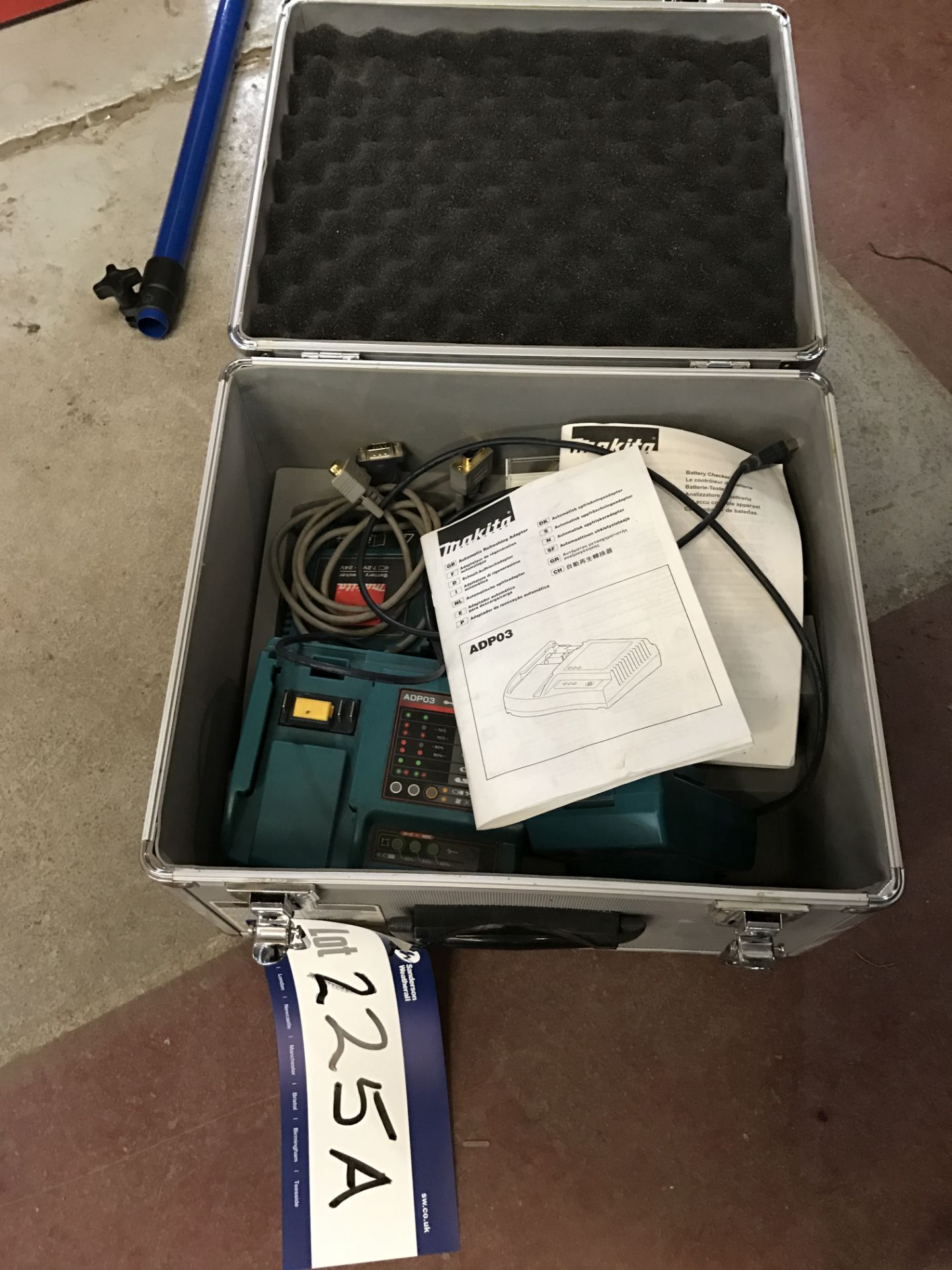 Makita ADP03 Battery Tester in Flight Case