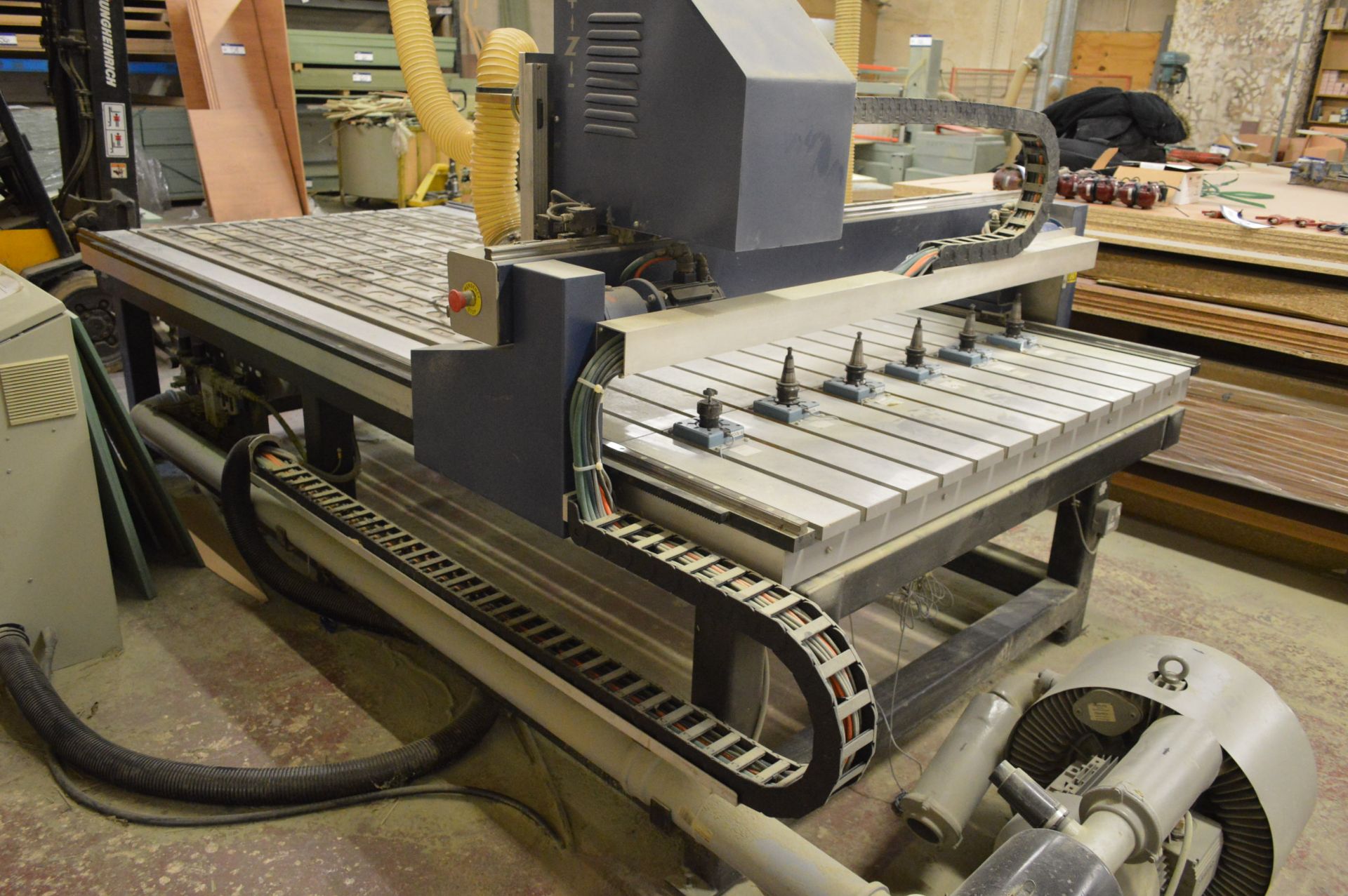 Central CNC1484D CNC ROUTER, serial no. 30/38245GT, with machining table, approx. 2.44m x 1.28m, E. - Image 3 of 8