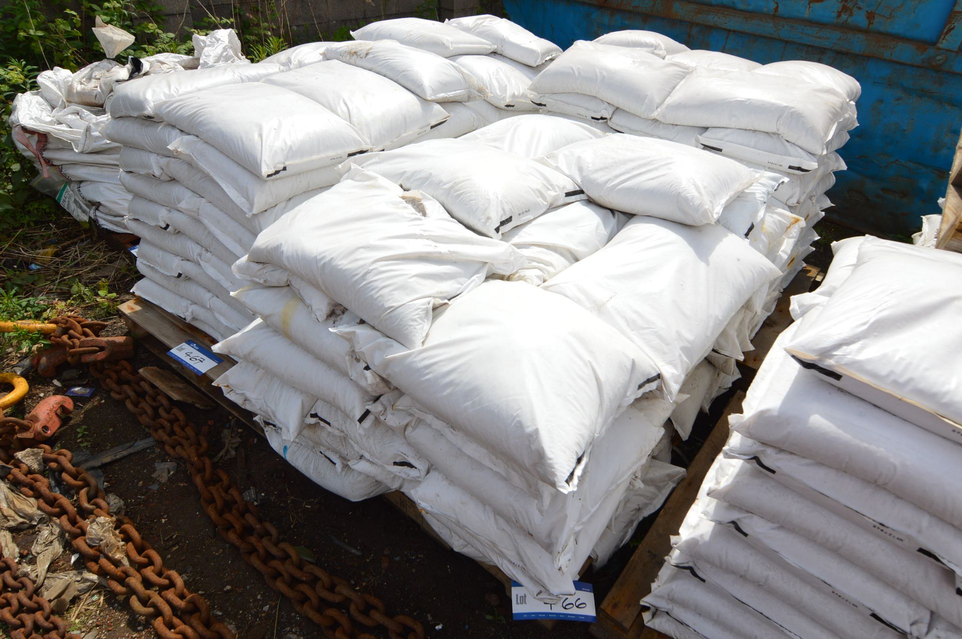 Approx. 50 Bags x 20kg Grit Salt, on pallet