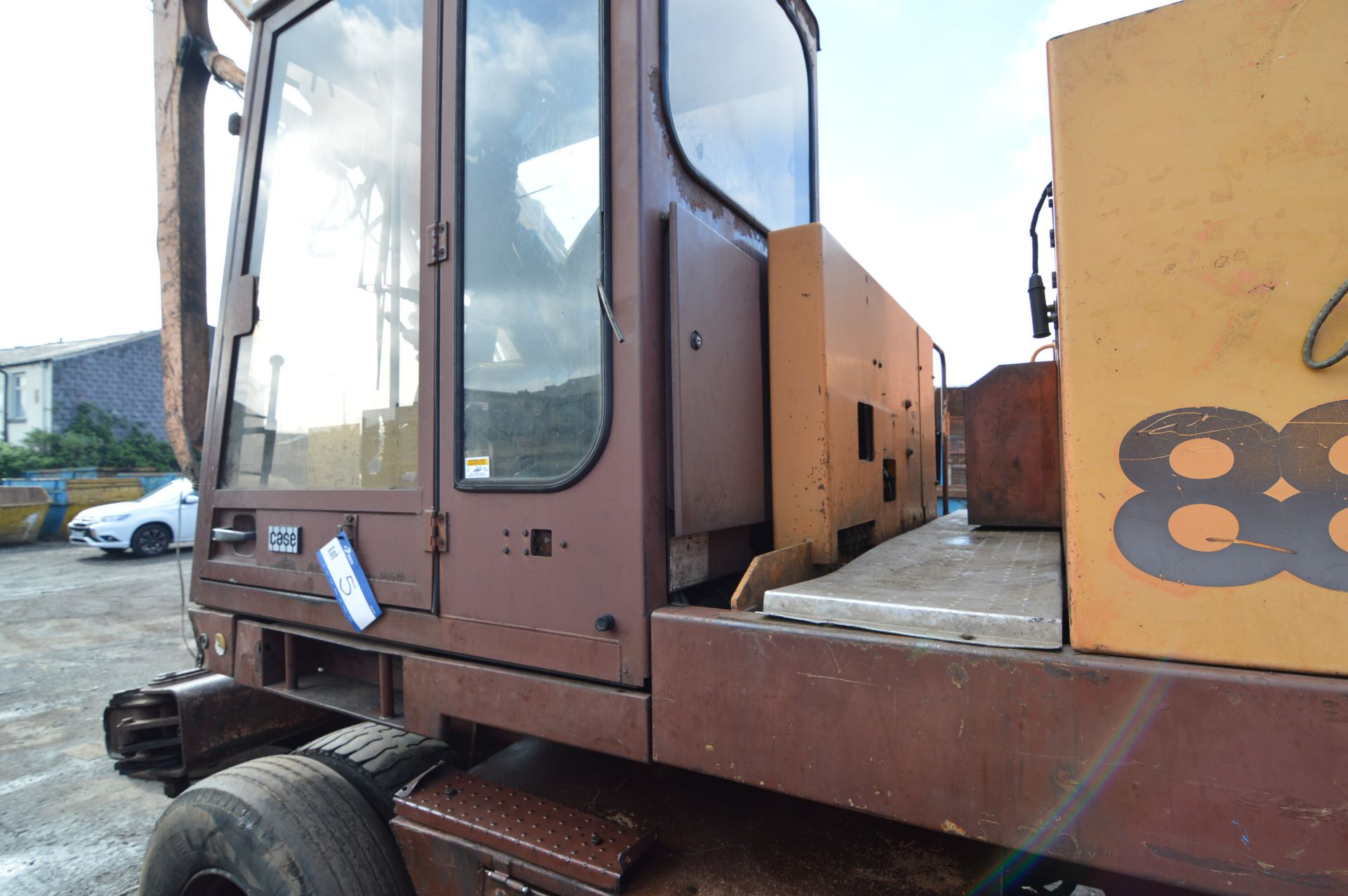 Case 888P MATERIALS HANDLER, serial no. CGG0006322, 17,000kg, 15,539 hours (at time of listing), - Image 9 of 10