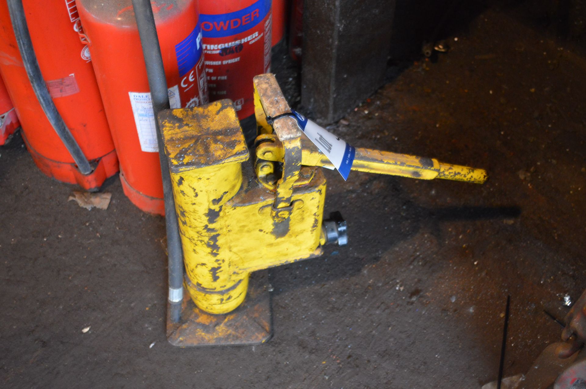 Pfeifer Hydraulic Toe Jack