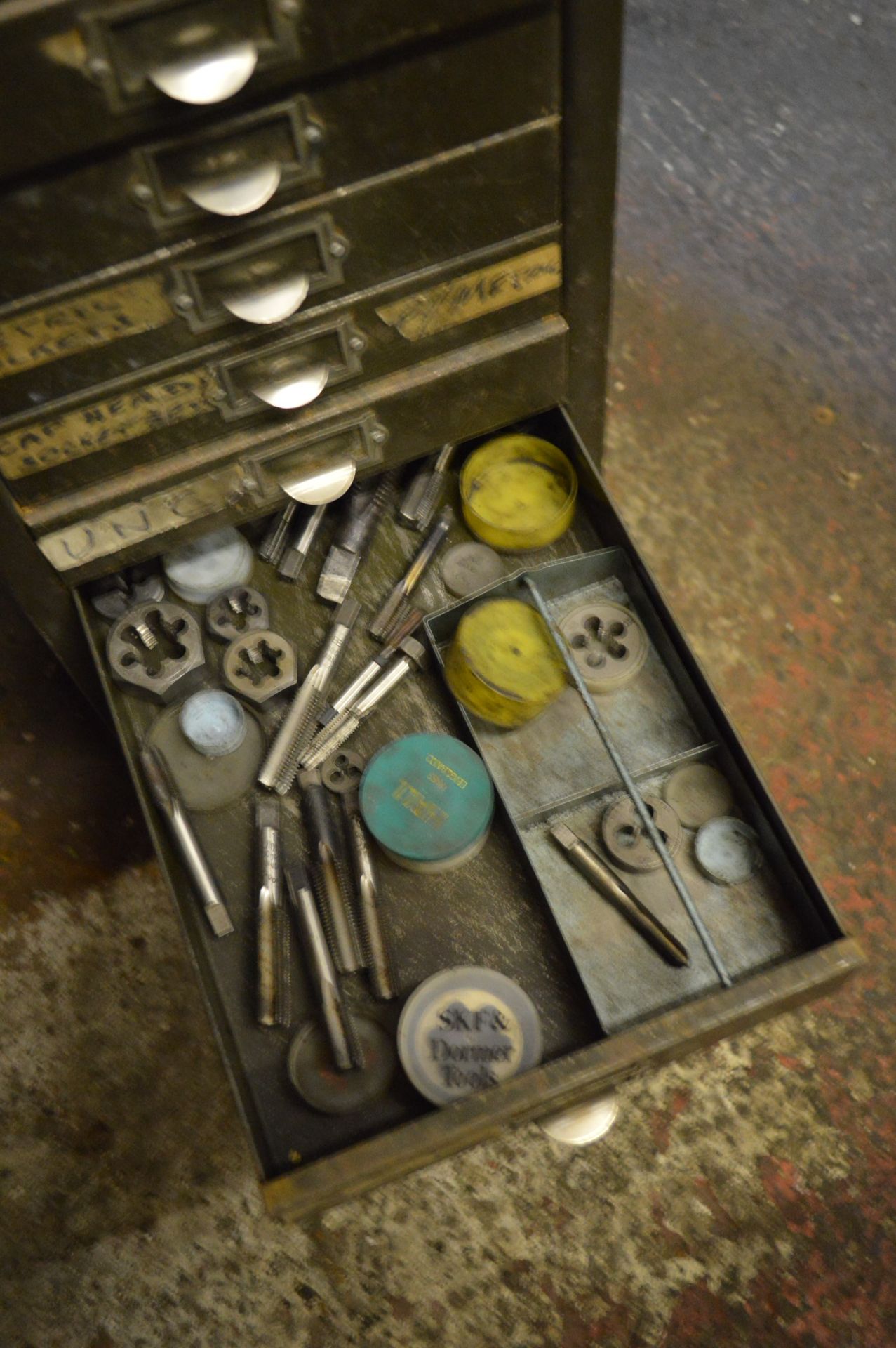 Multi Drawer Steel Cabinet, with contents including taps and equipment - Image 9 of 11