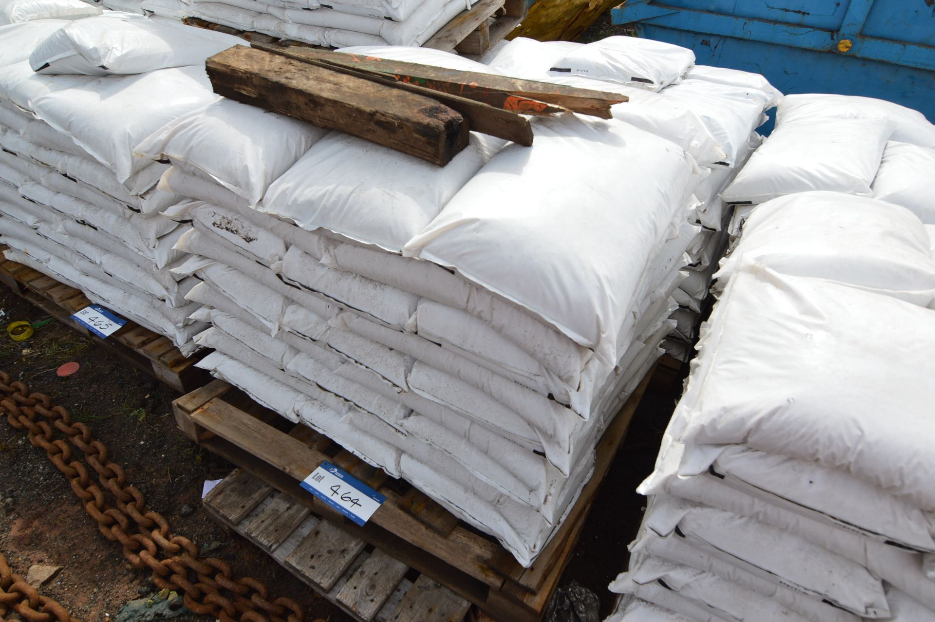 Approx. 50 Bags x 20kg Grit Salt, on pallet