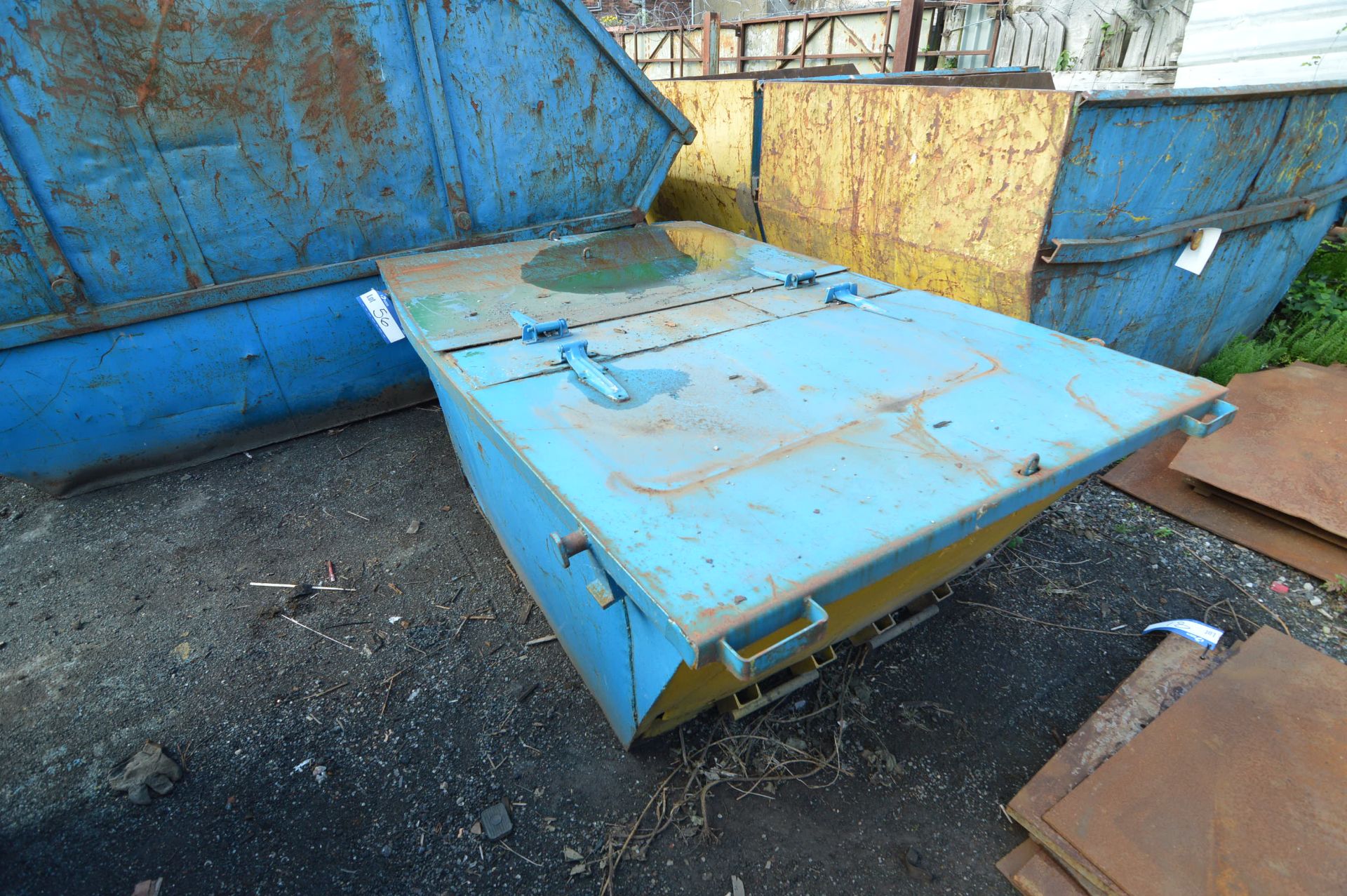 Enclosed Top Chain Lift Skip, approx. 2.5m x 900mm deep