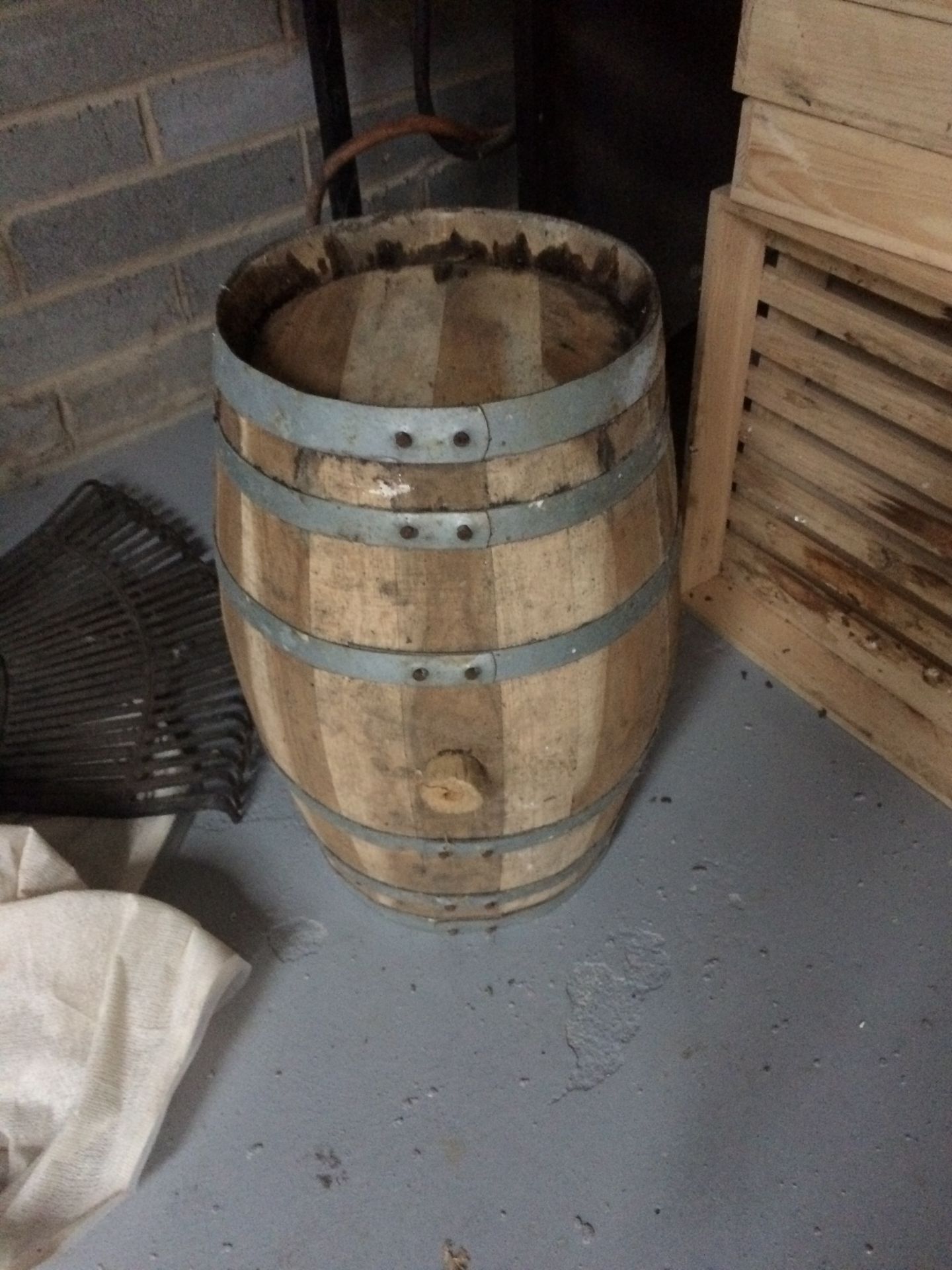 Wooden Wine Barrel (NADALIE BORDEAUX-FRANCE ) 56 x - Image 2 of 4