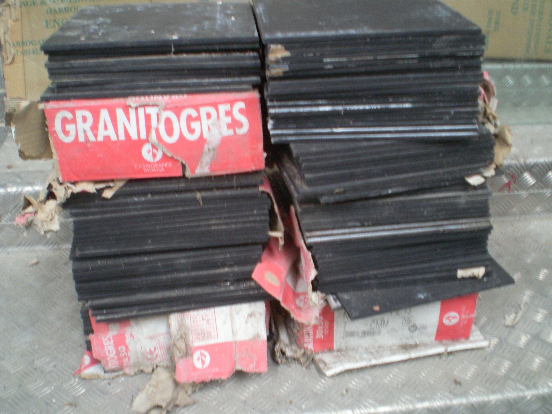 124 Granitogres Black Granite Floor tiles, 30 X 30 - Image 2 of 2