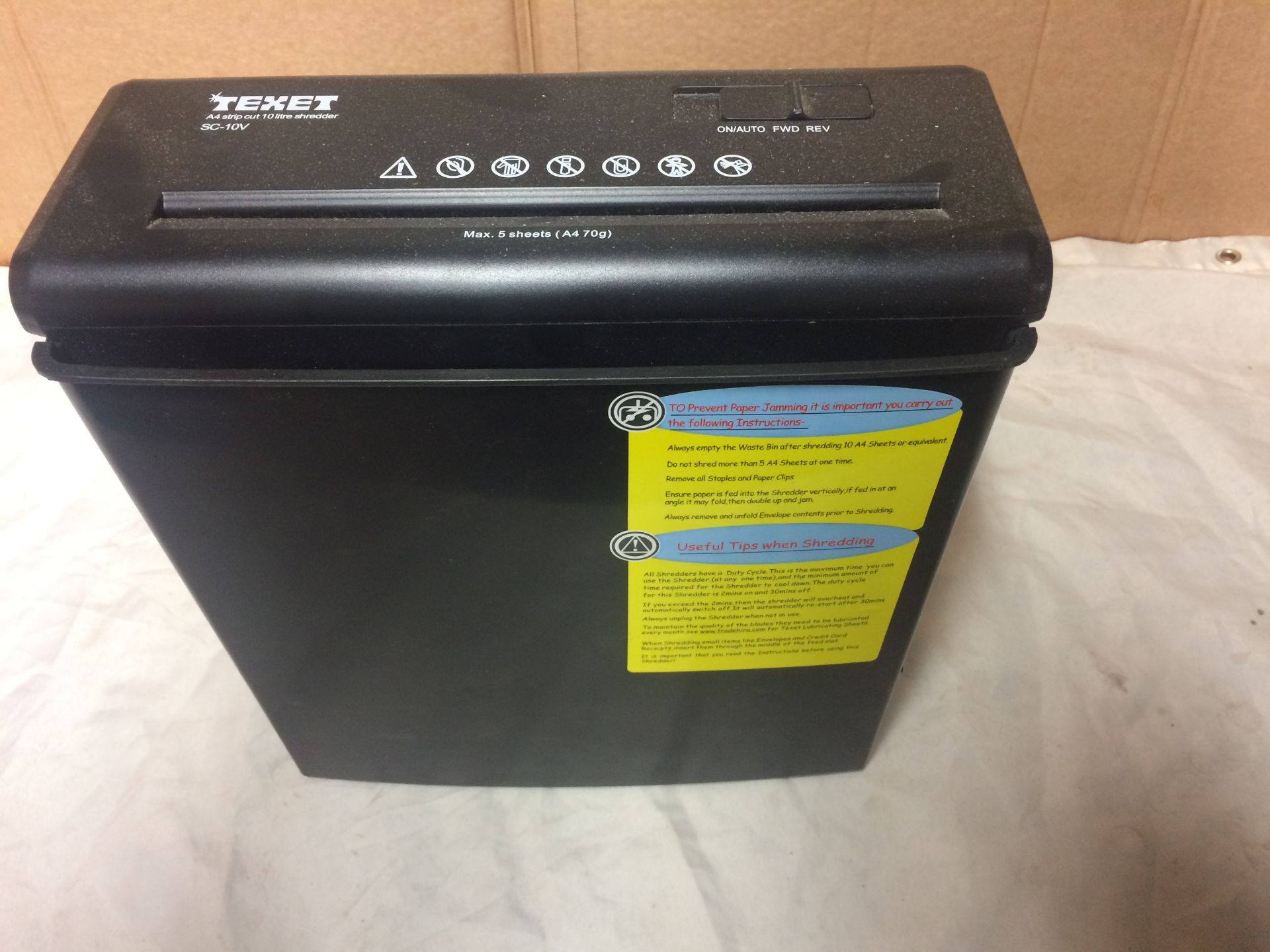 Texet SC-10V A4 Paper Shredder (Located at 25 Well