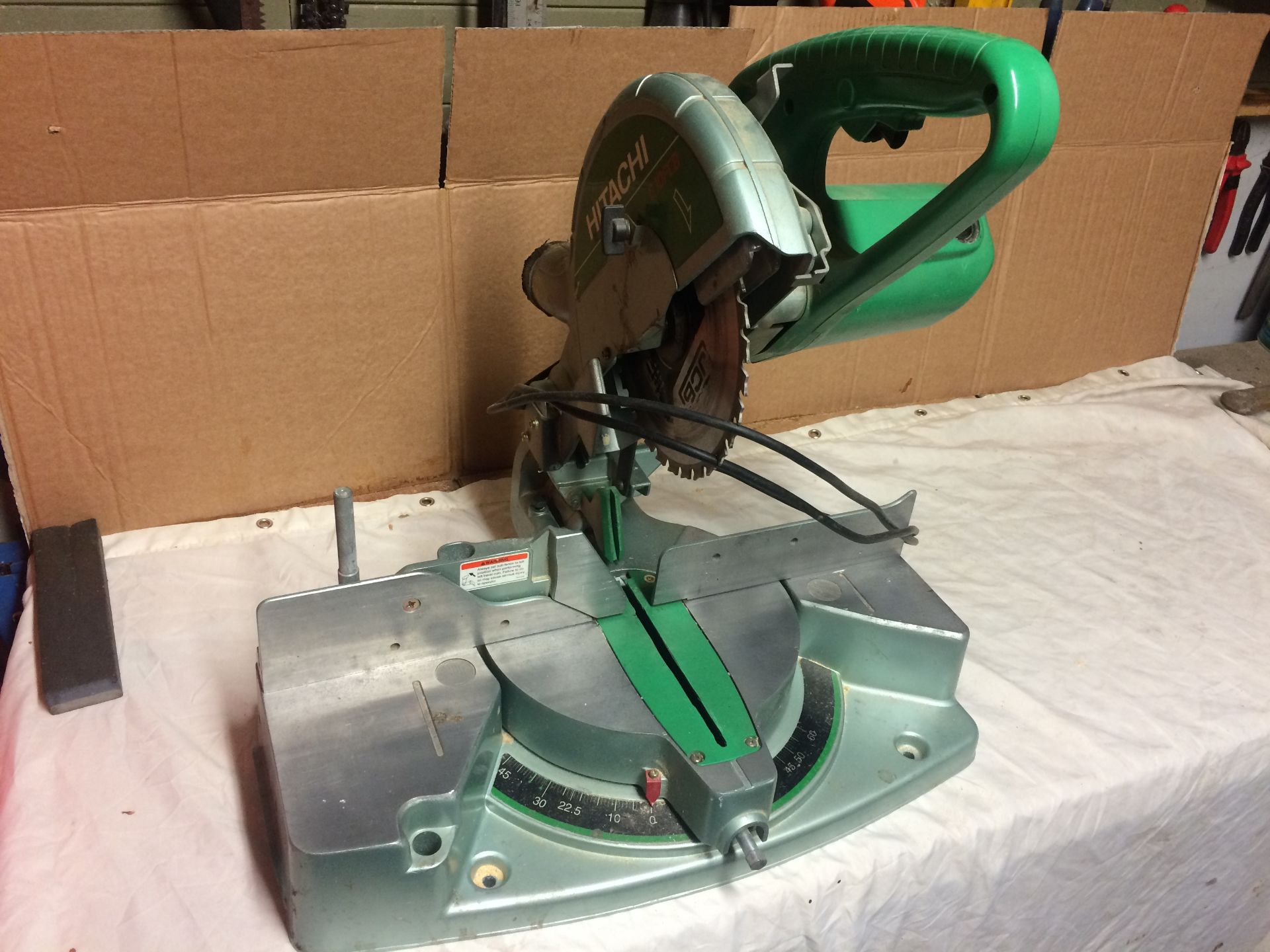 Hitachi C101CB 255mm Compound Mitre Saw (Located a - Image 2 of 2