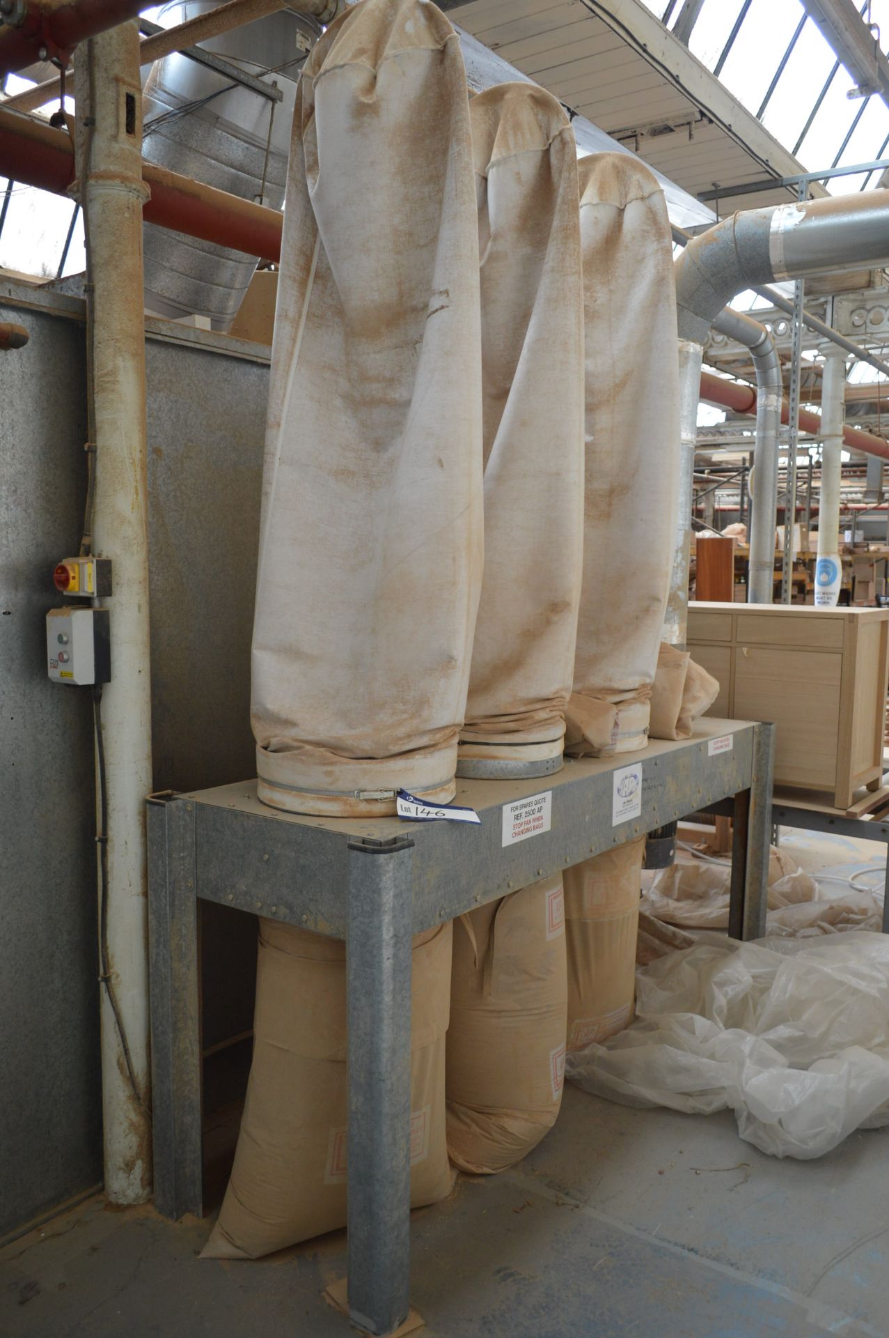 Air Plant Galvanised Steel Three-Bag Dust Collection Unit