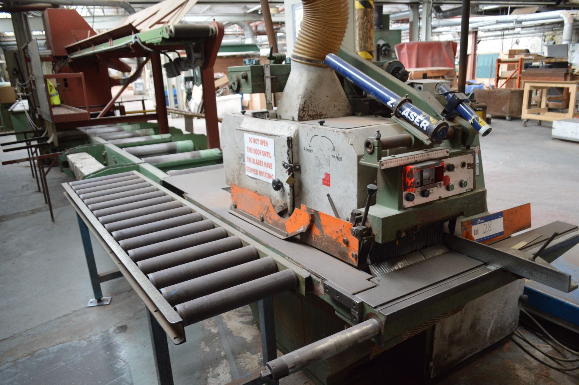 Pinheiro AMA-300A MULTI RIP SAW, serial no. 471, with Wadkin Bursgreen roller table and side