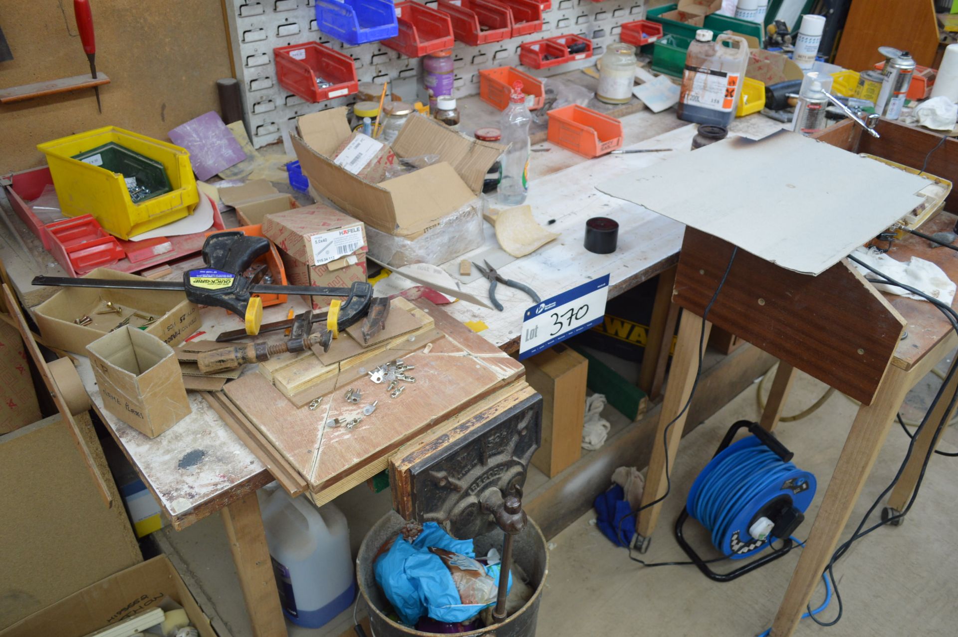 Timber Bench, with Record joiner’s vice (contents