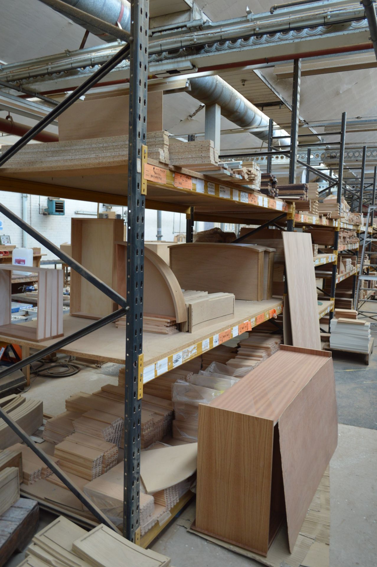 Link 51 M Five-Bay Multi-tier Pallet Rack, with timber shelving, (contents not included) (reserve - Image 2 of 3