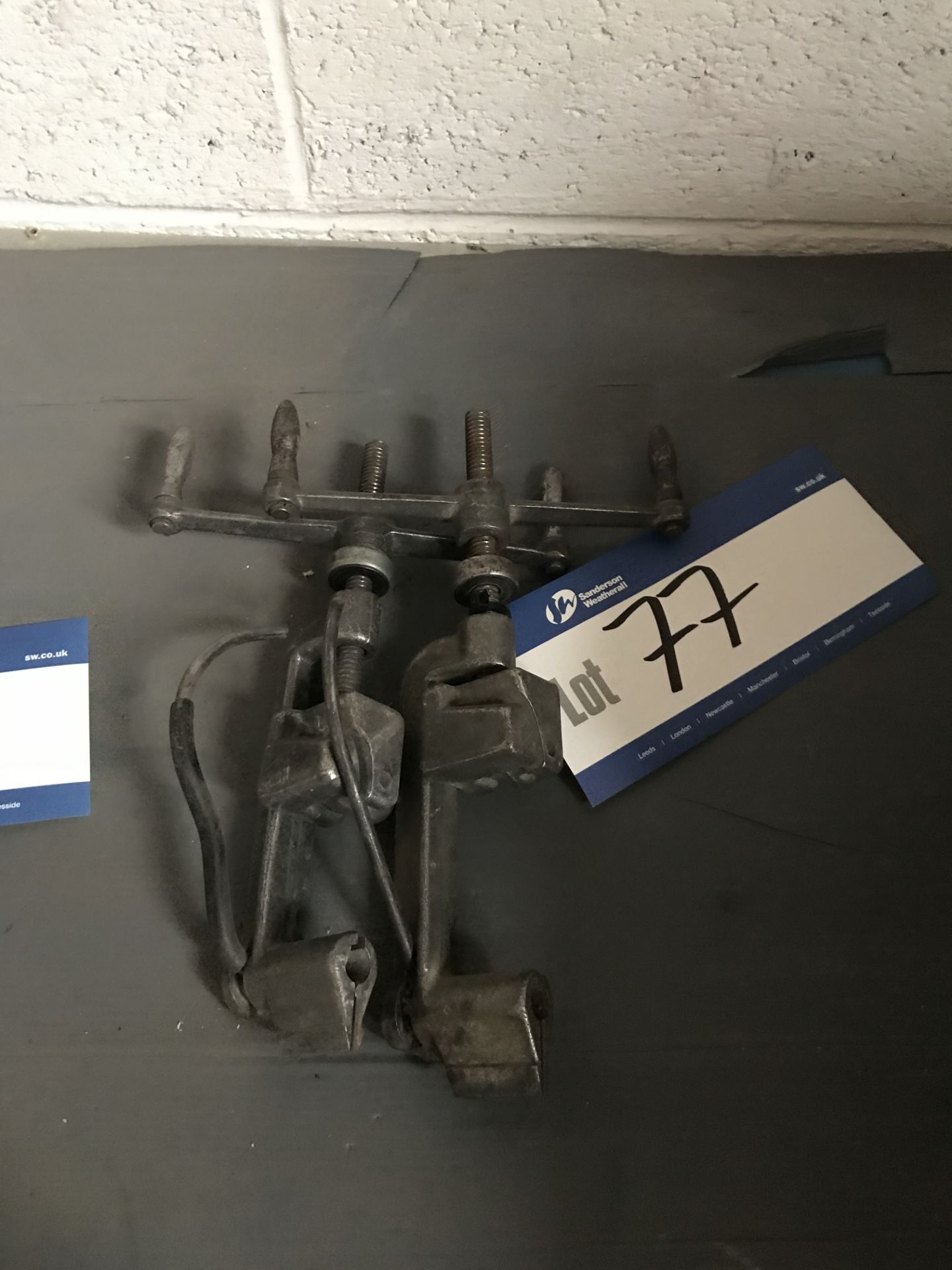Pair of Screw Clamps/Pullers