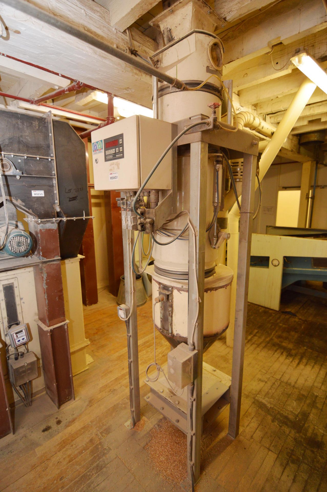 Buhler PROCESS WEIGHER, serial no. 10184726, with Sumtronic II controls (note - this lot is situated