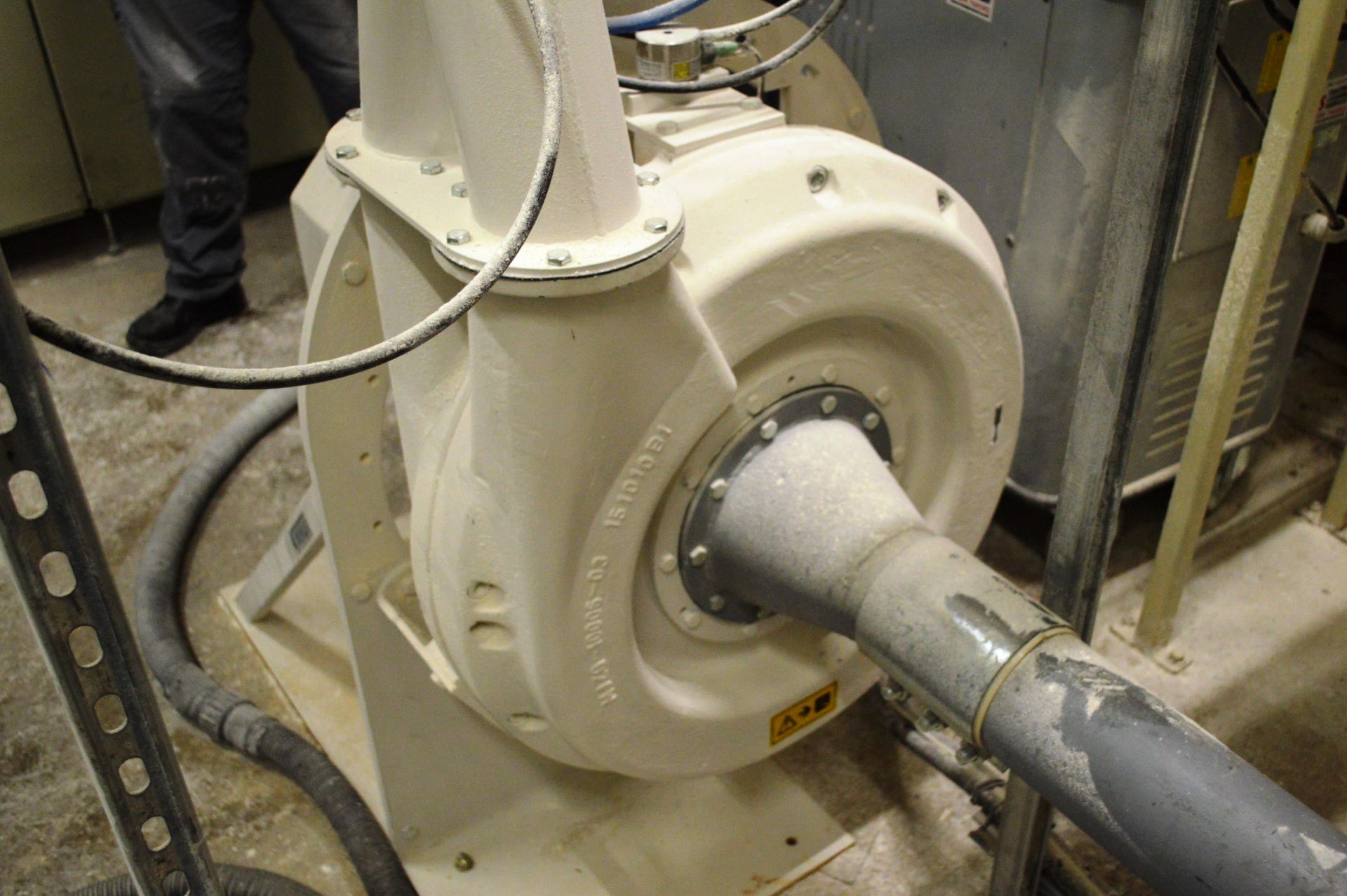 BUHLER MJZG IMPACT MILL, serial no. 10490149, year of manufacture 2011, with 37kW electric motor, - Image 3 of 5